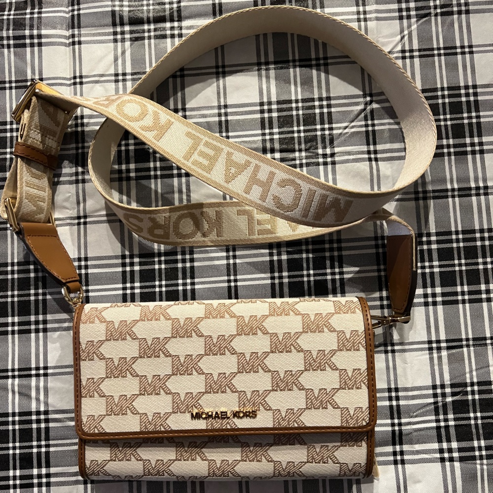 Michael Kors Crossbody Bag